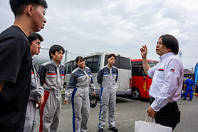 会場・人物