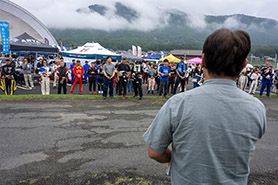会場・人物