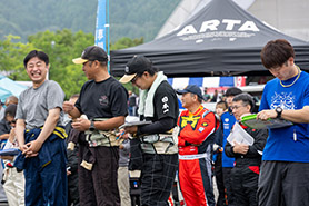 会場・人物