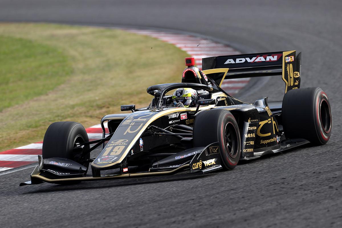 14番手スタートから4位フィニッシュを果たした関口 雄飛(carenex TEAM IMPUL #19)