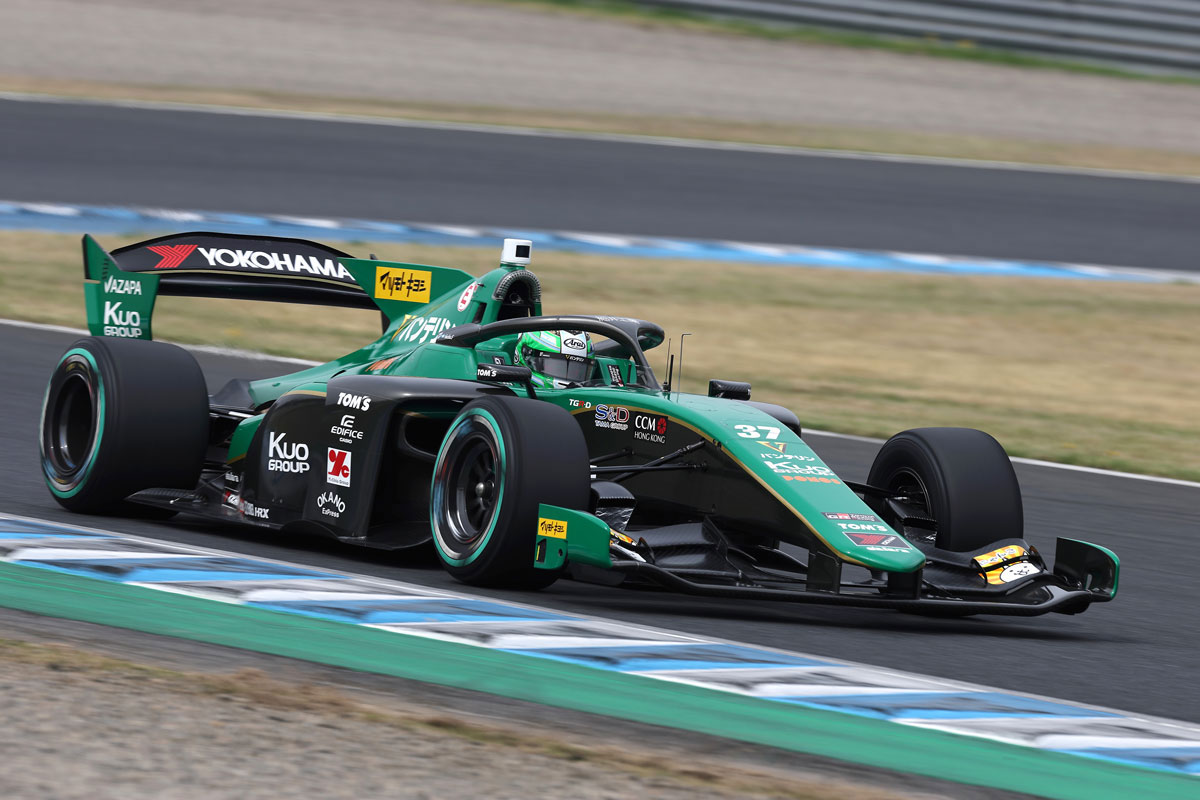 4位フィニッシュを果たしたサッシャ・フェネストラズ（VANTELIN TEAM TOM’S 37号車）
