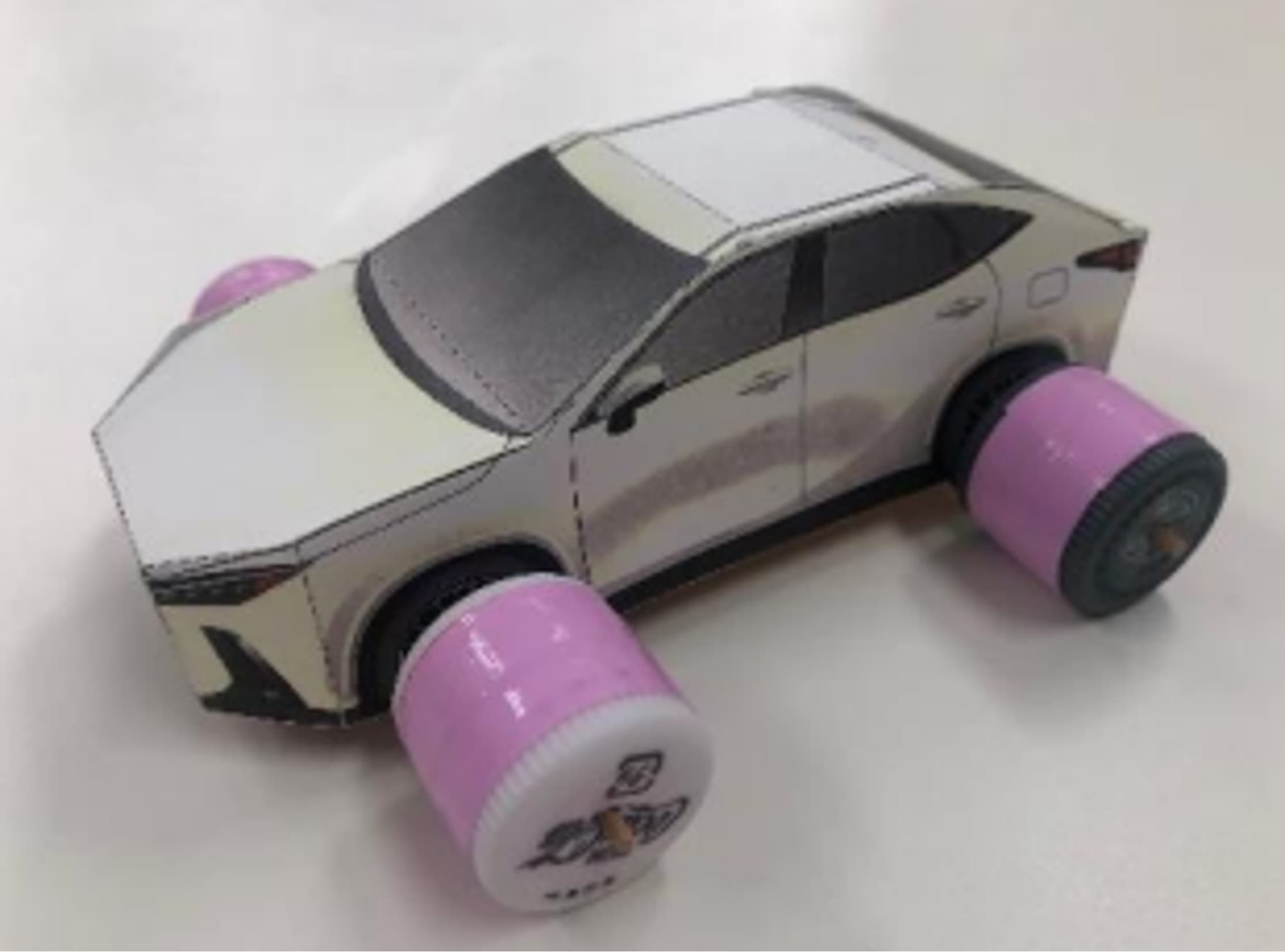 ゴムの力で走るクルマを作ろう!