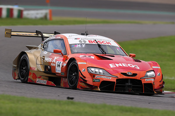 【SUZUKA3位ラルース!】 gt002.jpg