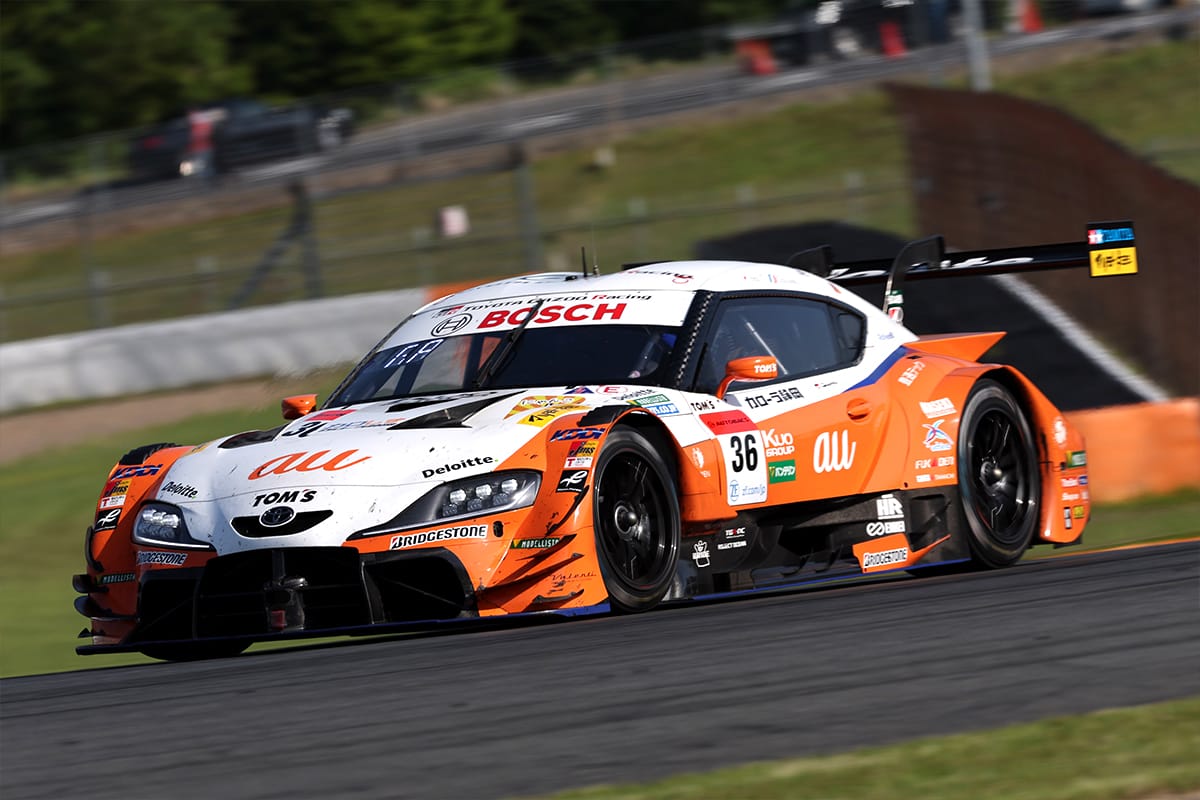 2位フィニッシュを果たした坪井　翔／ジュリアーノ・アレジ組 au TOM'S GR Supra 36号車