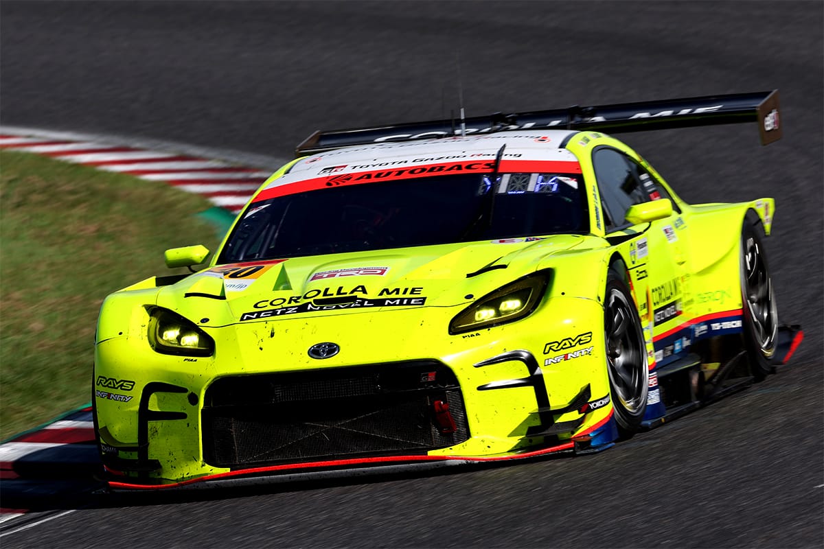 3位表彰台を獲得した織戸学/平良響/上村優太組 apr GR86 GT 30号車