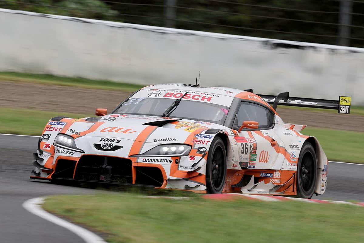 4位でフィニッシュしランキング首位を守った坪井翔／山下健太組 au TOM'S GR Supra 36号車