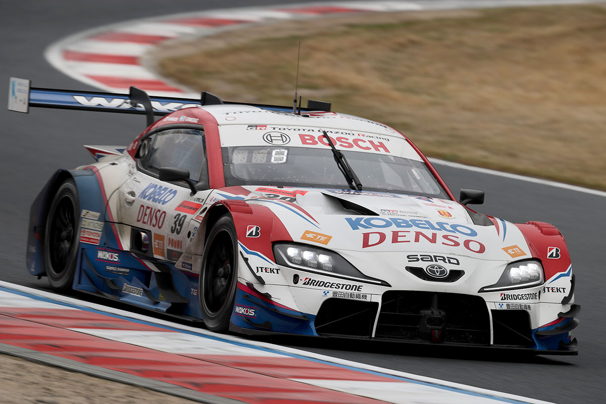 3位表彰台を獲得した関口雄飛／サッシャ・フェネストラズ組 DENSO KOBELCO SARD GR Supra 39号車