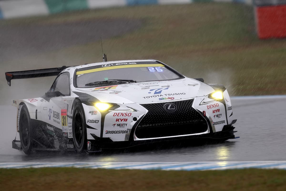 ポールポジションを獲得したapr LC500h GT 31号車（小高 一斗／中村 仁）