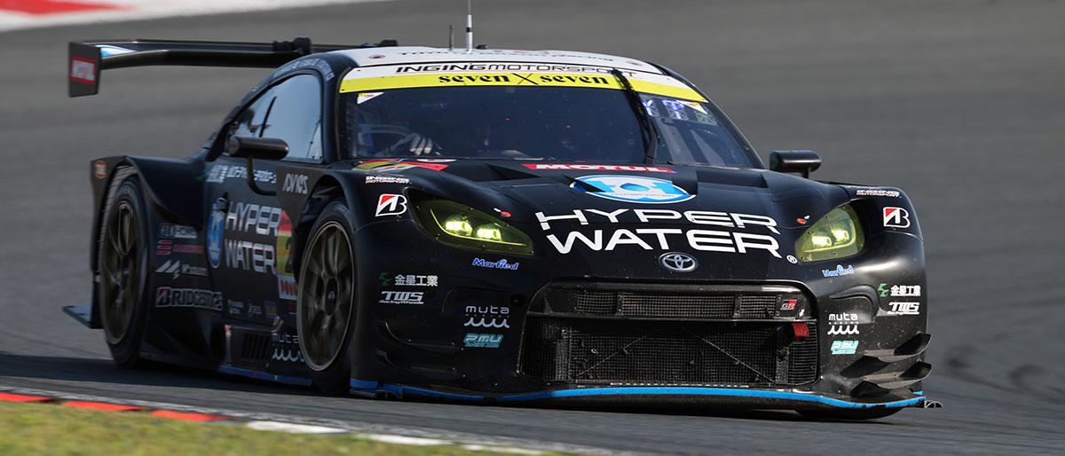 3位フィニッシュを果たした堤優威/平良響/ト部和久組 HYPER WATER INGING GR86 GT 2号車