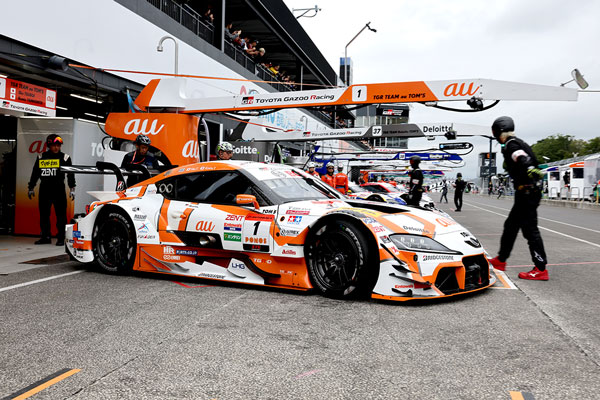 4番手グリッドを獲得したau TOM'S GR Supra 1号車（坪井翔／山下健太）