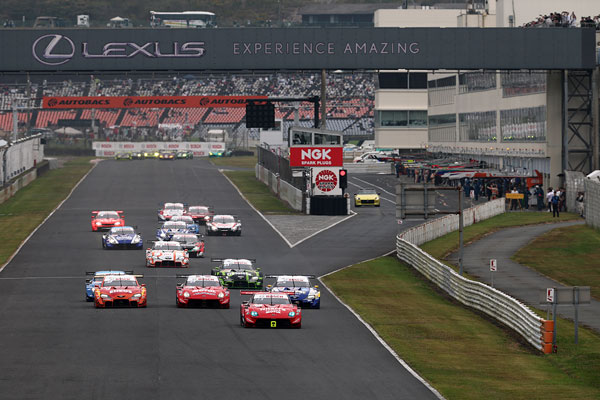 決勝レーススタートシーン