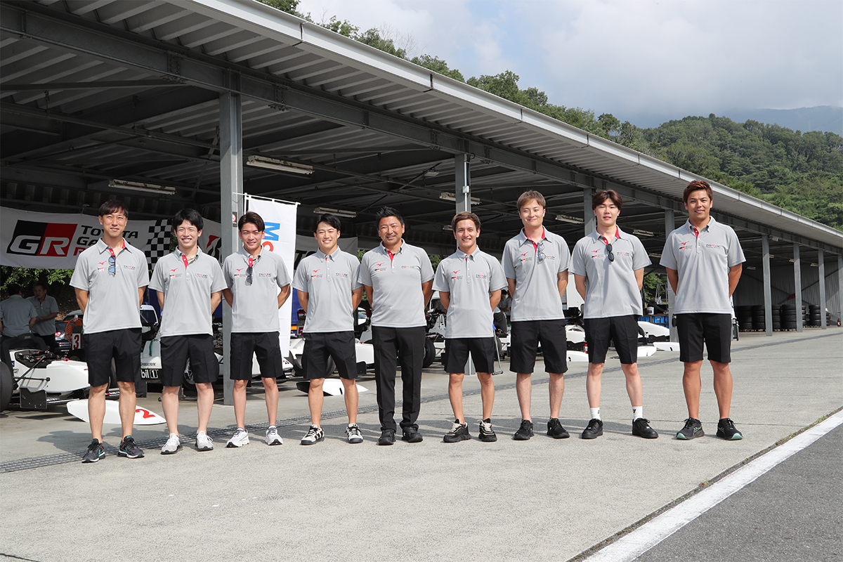 2024 年度 TGR-DC RS 選考会の講師陣と、実際の指導の様子