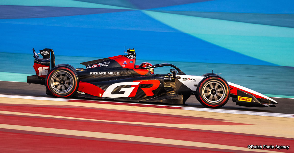 バーレーン・インターナショナル・サーキットで開催された2025年FIA-F2の第2戦で走行するART Grand Prixの宮田莉朋
