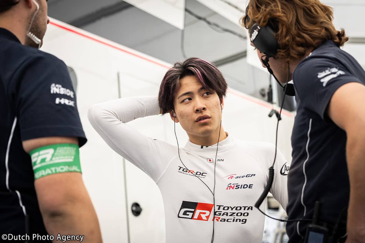 中村仁