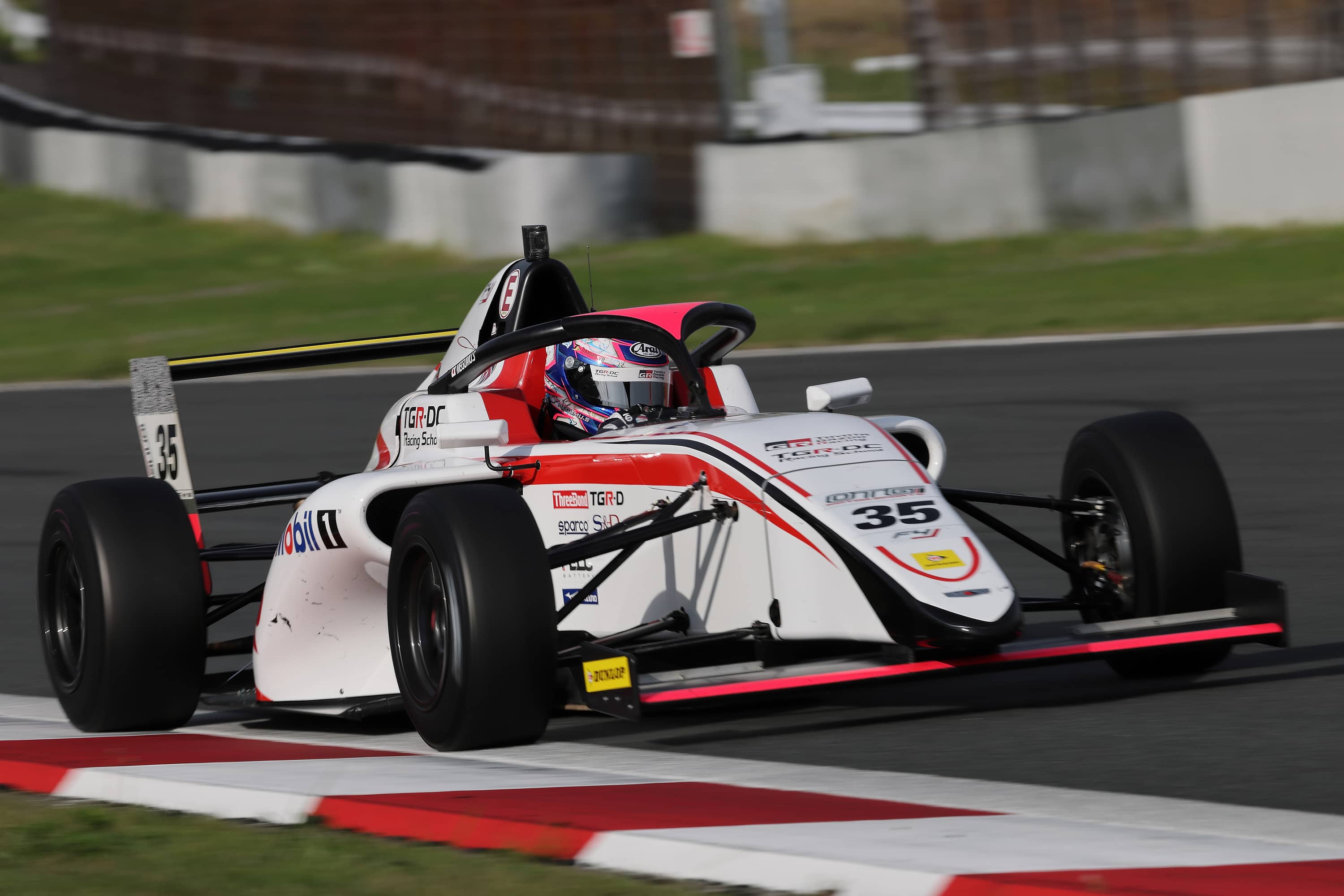 FIA-F4 2025年 第1大会（第1，2，3戦）富士スピードウェイ | TGR