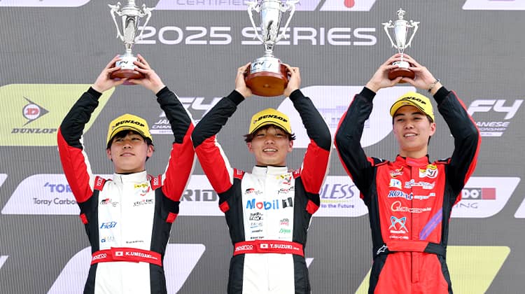 第1戦でTGR-DC RS支援の鈴木斗輝哉が初勝利。梅垣清が2位フィニッシュ