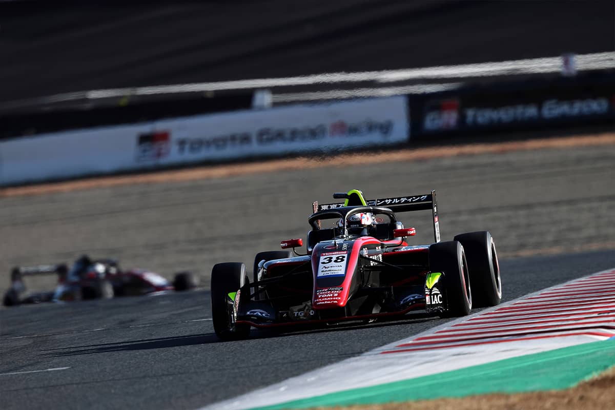 小林 利徠斗（TOM'S #38）