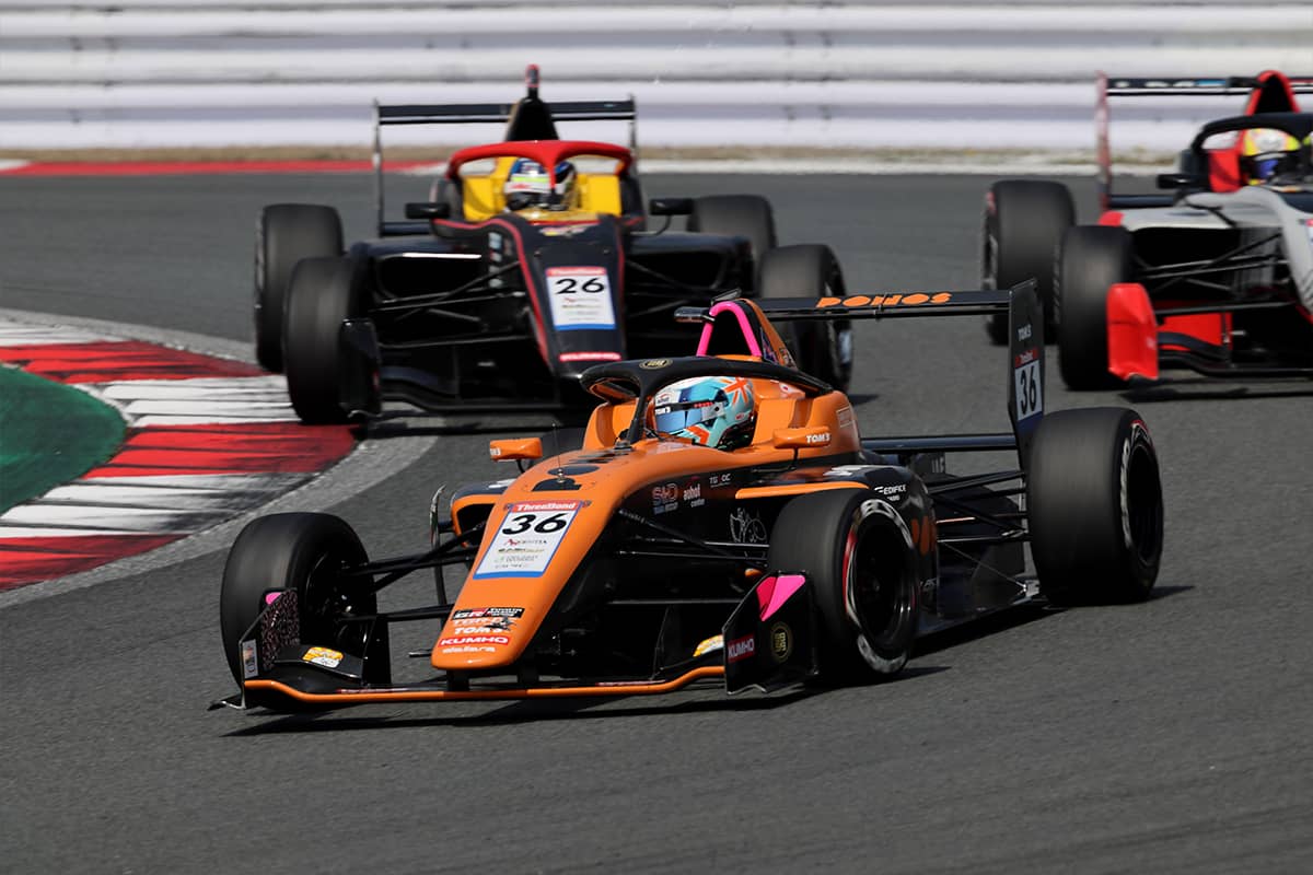 オスカー・ブルツ（TOM'S #36）