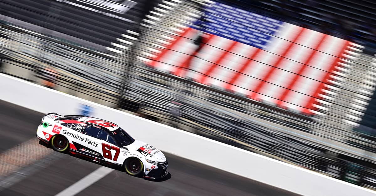 NASCAR カップ・シリーズ 第24戦Verizon 200 at the Brickyard決勝 小林可夢偉はNASCARデビュー戦を33位でフィニッシュ