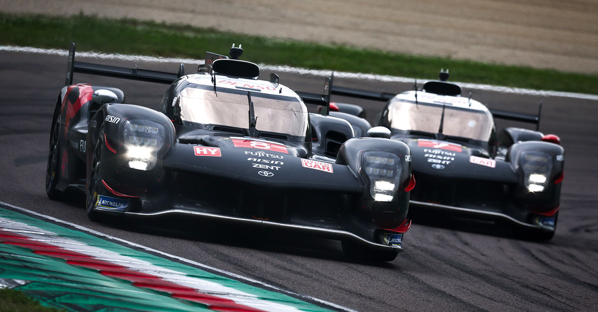 イモラでの決勝レースにて5位フィニッシュを果たしたGR010 HYBRID 8号車と7位フィニッシュを果たしたGR010 HYBRID 7号車