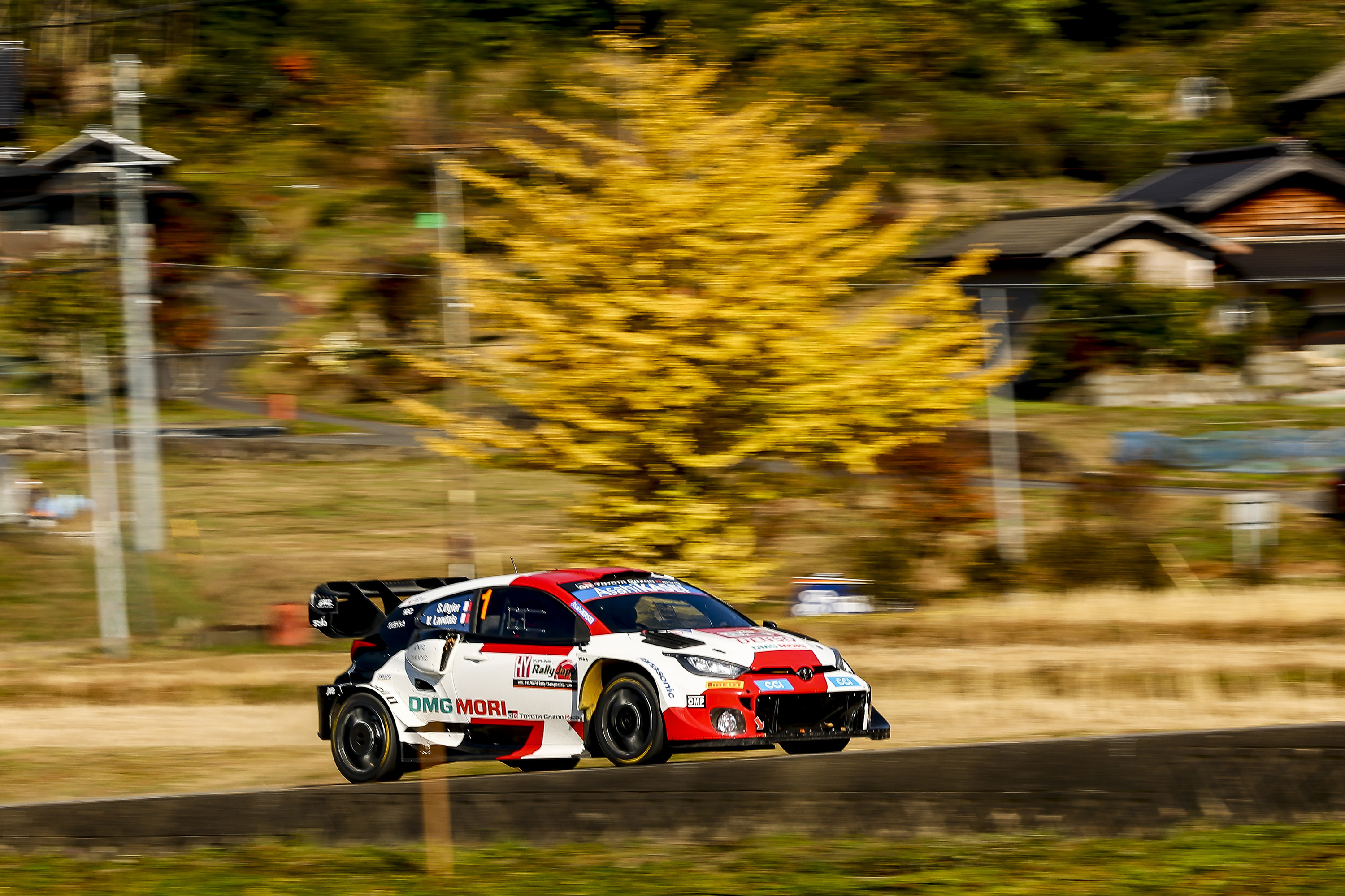 WRC 2022 Rd.13 デイ2 | 2022年 | プレスリリース | WRC - FIA