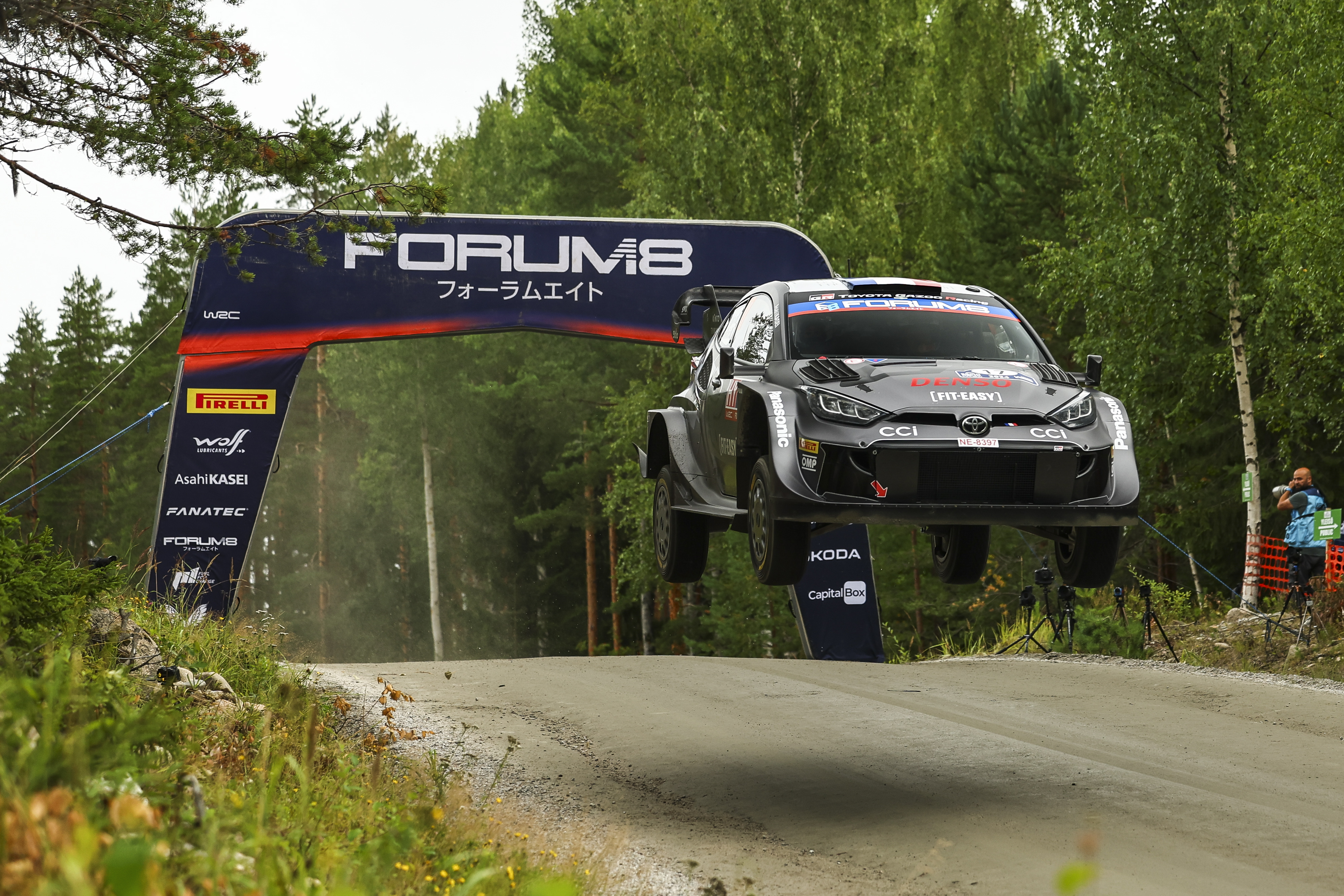20-60代 人気ファッションブランド WRC | プレスリリース | 2024 | デイ1 Rd.9 2024 WRC - 世界 FIA アクセサリー