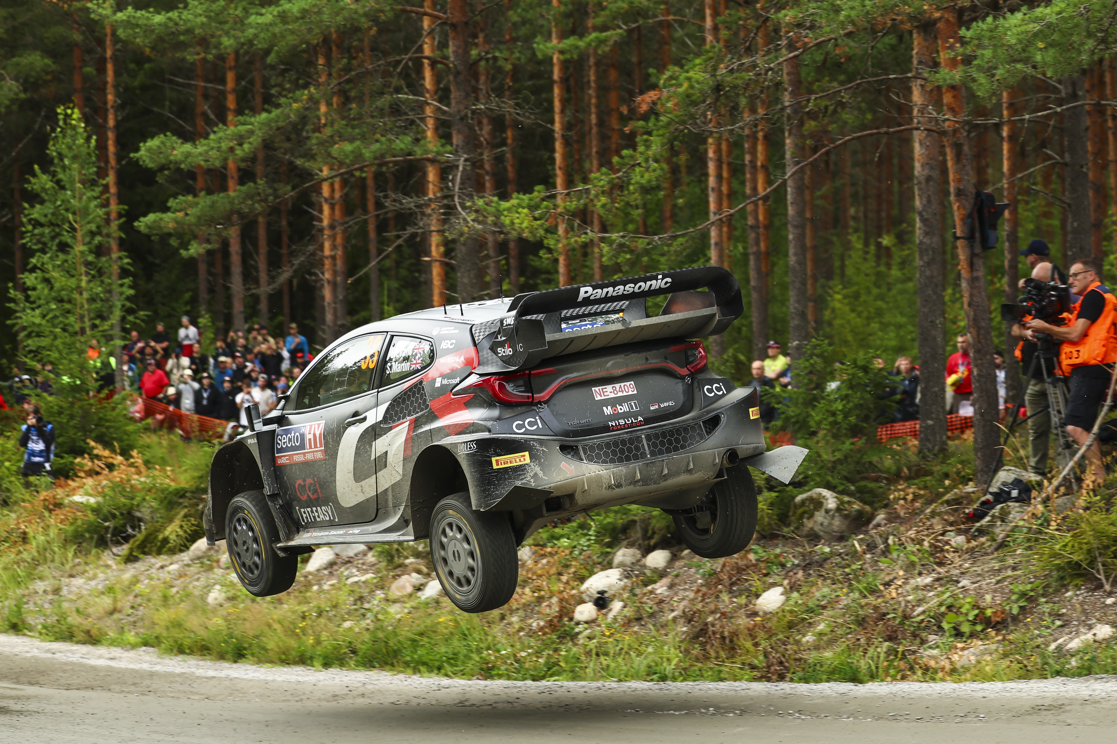WRC 2024 Rd.9 デイ1 | 2024 | プレスリリース | WRC - FIA 世界
