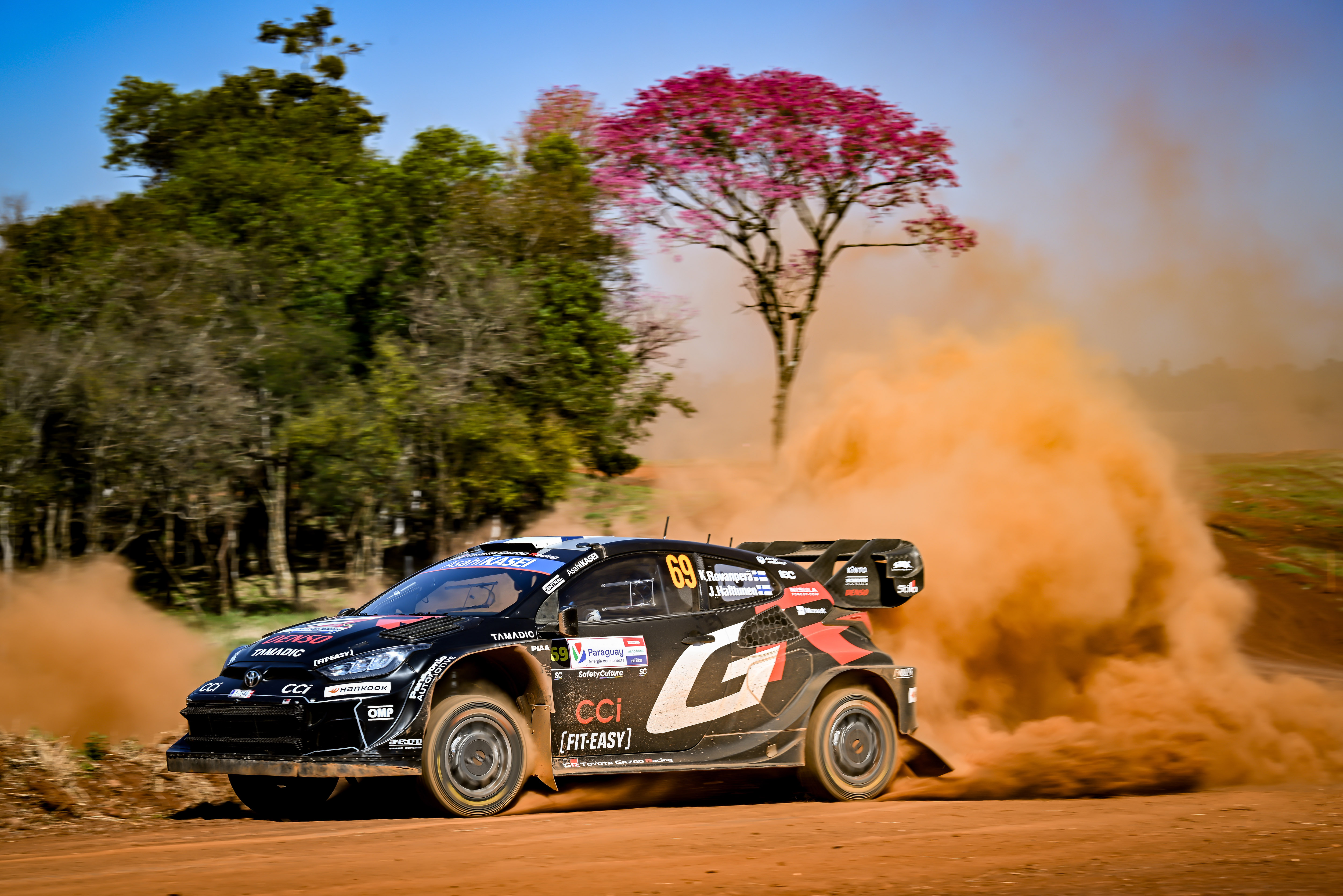 WRC 2025 Rd.10 デイ1 | 2025 | プレスリリース | WRC - FIA
