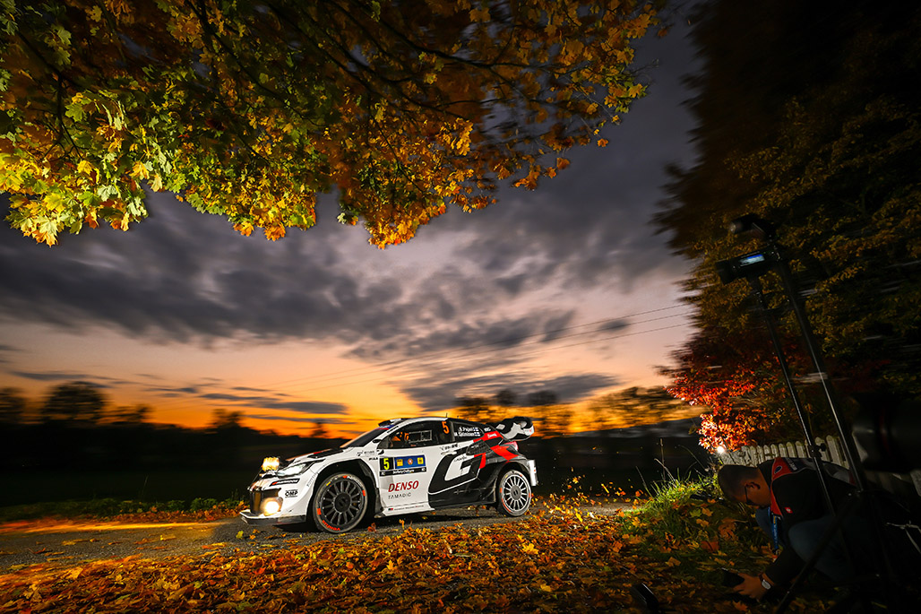 5号車（サミ・パヤリ、マルコ・サルミネン）