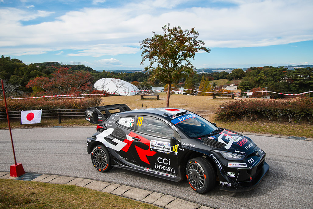 18号車（勝田 貴元、アーロン・ジョンストン）