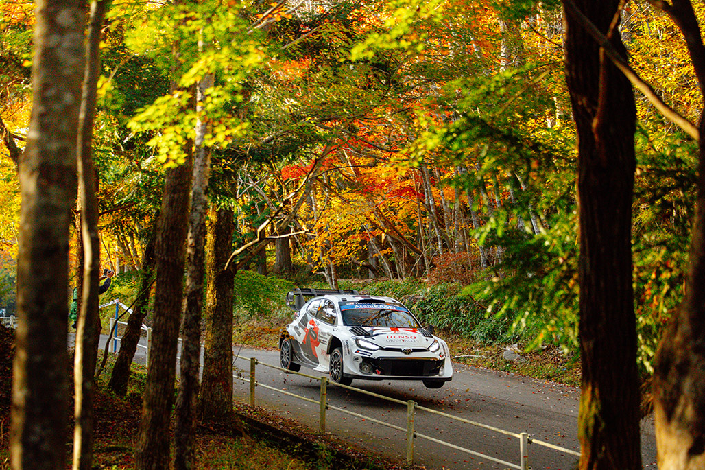 5号車（サミ・パヤリ、マルコ・サルミネン）