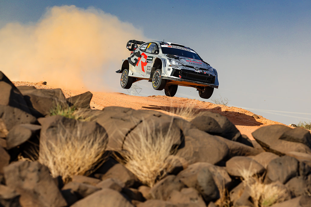 18号車（勝田 貴元、アーロン・ジョンストン）