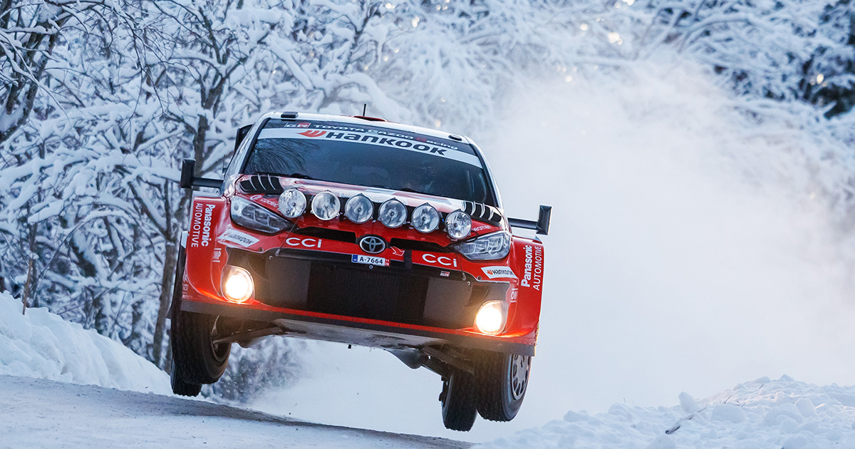 激しいチーム内バトルを経て勝田が首位に立ち エバンスが総合2位に、パヤリが総合3位につける