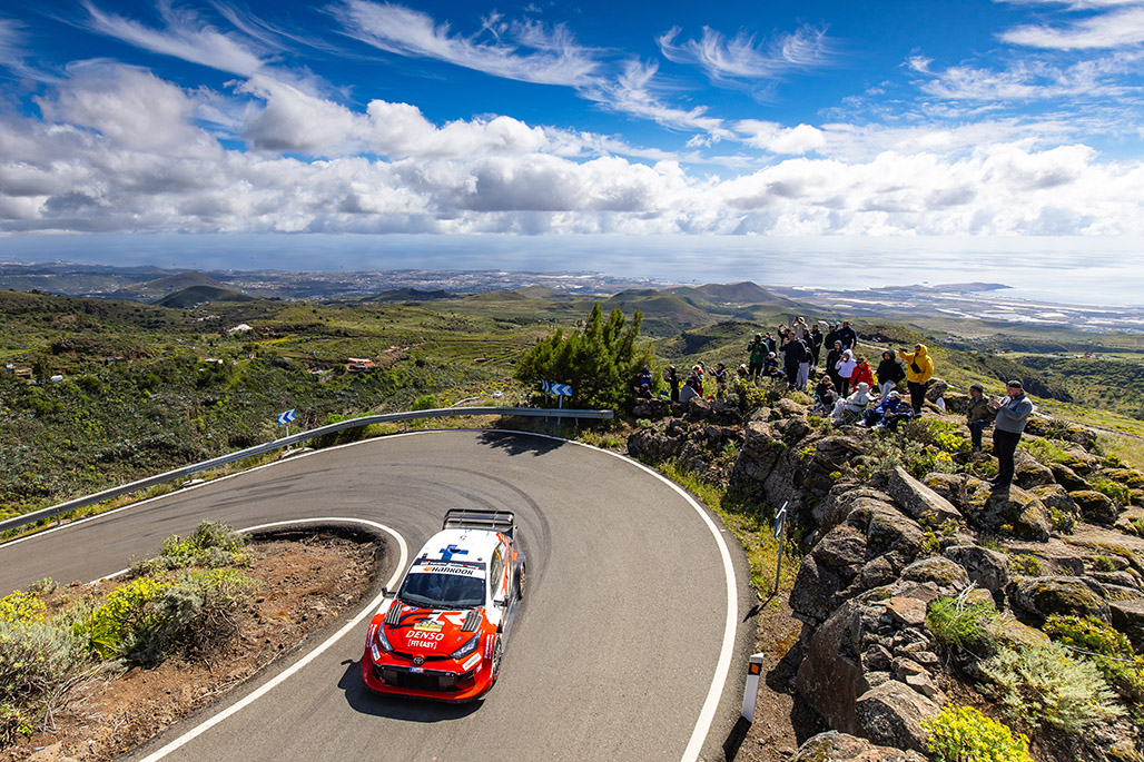 5号車（サミ・パヤリ、マルコ・サルミネン）