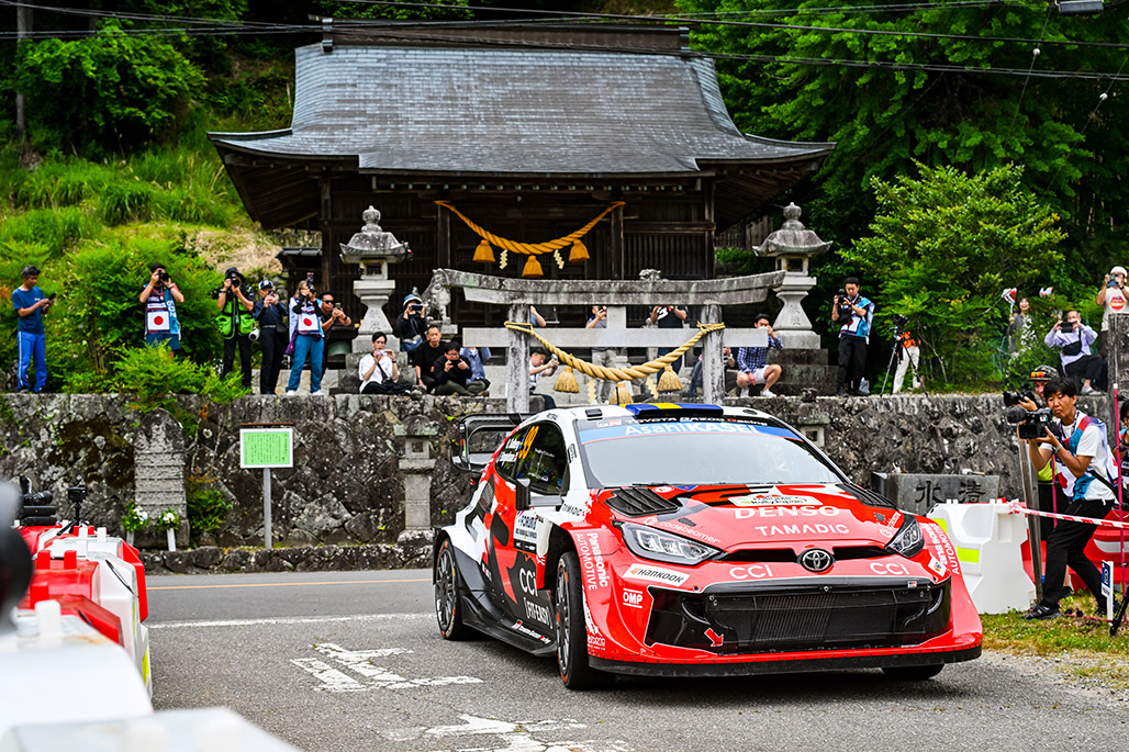 99号車（オリバー・ソルベルグ、エリオット・エドモンドソン）