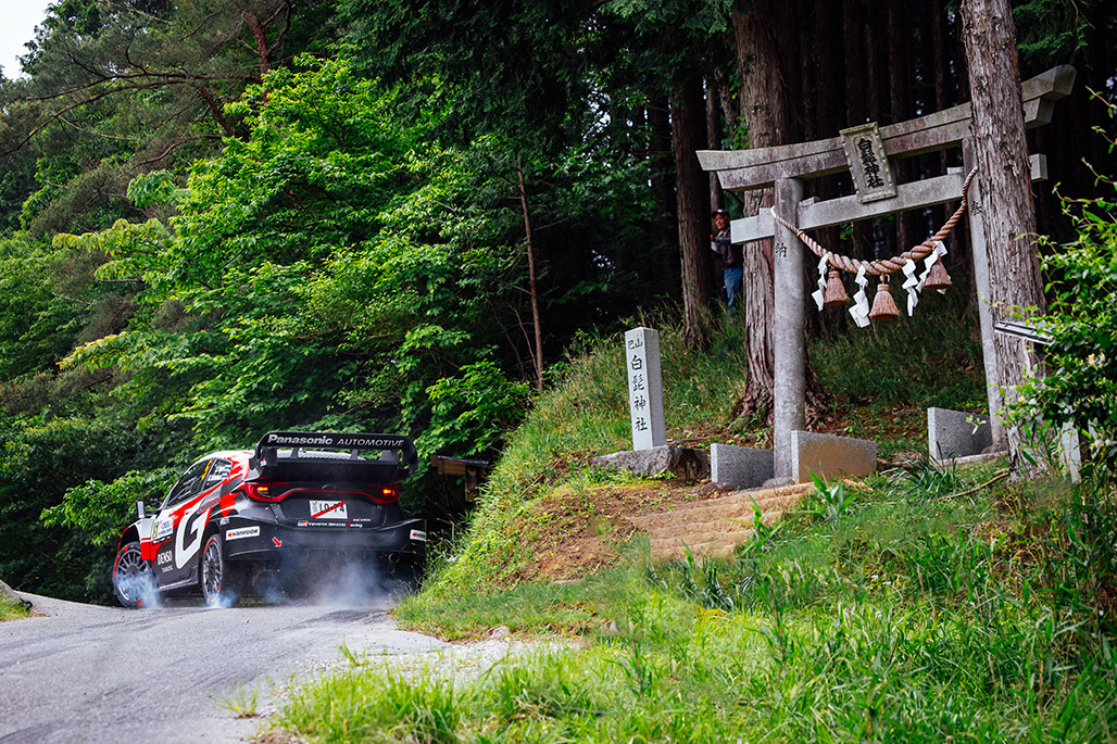 5号車（サミ・パヤリ、マルコ・サルミネン）