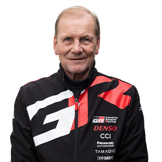 チーム代表代行　ユハ・カンクネン