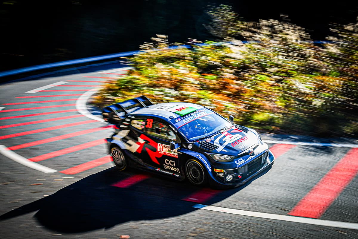 大会2連覇に向けて力走するエルフィン・エバンス／スコット・マーティン（トヨタ GR YARIS Rally1 HYBRID）
