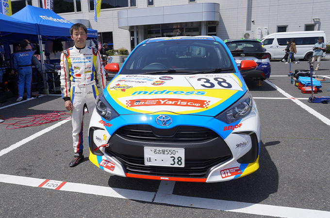No.038  チーム ミッドレス /    N中部GRGミッドレス スノコ制動屋Yaris /   神谷 裕幸 選手