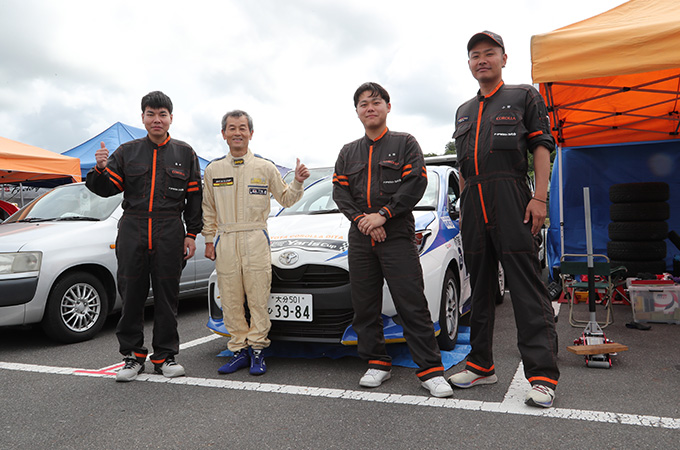 No.056  新居 秀樹 /  THレーシングSTF Yaris / 新居 秀樹 選手