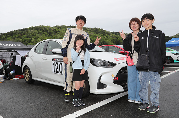 No.120    チームミッドレス /   N中部GRGミッドレスYarisCVT /  堀内 秀也 選手