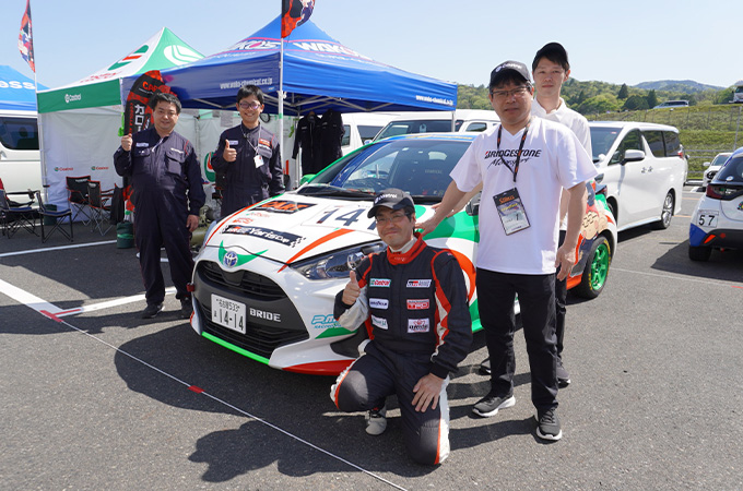 No.141    カローラ愛知レーシングチーム /    CARTライチ2号Yaris /   伊藤 祐介 選手