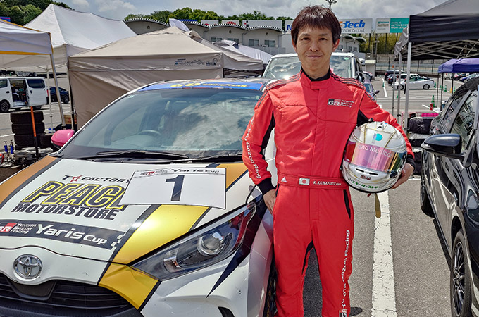 No.001 ピースモータースポーツ / ピースMS剛式Yaris / 川福 健太 選手