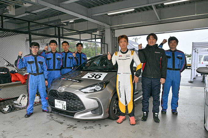 No.036 ネッツ千葉シュポルトレーシング / ネッツ千葉シュポルトYaris / 山下 真弘 選手