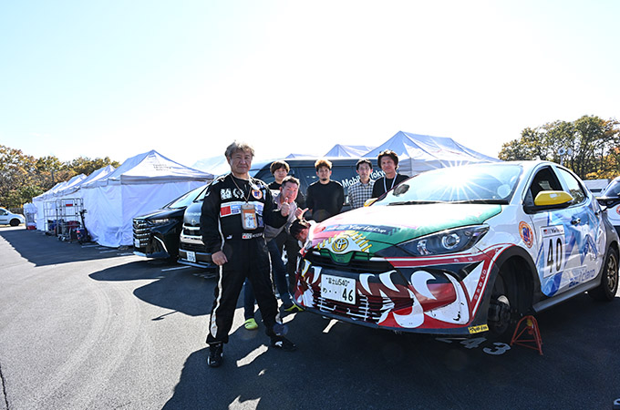 No.040 びっくり自動車RC / アスルクラロすそのんYaris / 杉山 新作 選手