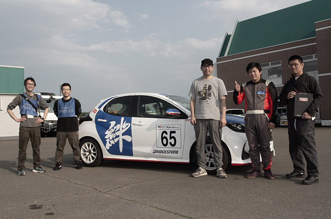 No.065 ネッツトヨタ道都株式会社 / ネッツトヨタ道都『チーム絆』Ｙａｒｉｓ / 川村 俊平 選手