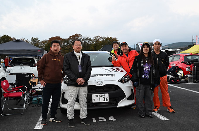 No.136 岩本 明男 / 白いYaris / 岩本 明男 選手