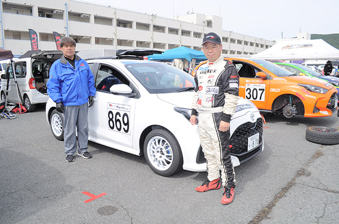 No.869 原 俊平 / BRIDE Yaris / 原 俊平 選手
