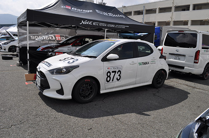 No.873 高橋 裕和 / イワモトレーシングYaris / 高橋 裕和 選手