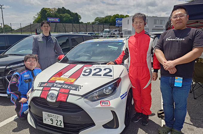 No.922 SHIGERU FUKUOKA / 福岡鈑金☆ペイントプロテクション☆Yaris / 福岡 滋 選手